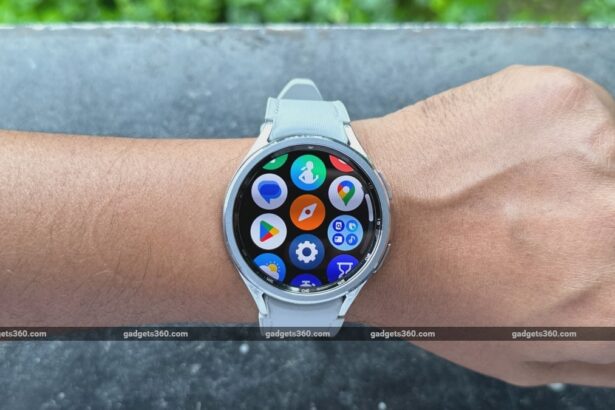 Samsung Developing Non-Invasive Blood Sugar Monitor for Galaxy Watch, Galaxy Ring to Compete With Apple W... - Gadgets 360