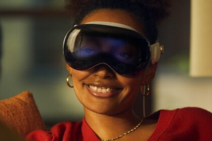 iPhone SE 4, Foldable iPhone, AR Glasses, More; Apple's Product Roadmap for Next 3 Years Leaked - Gadgets 360