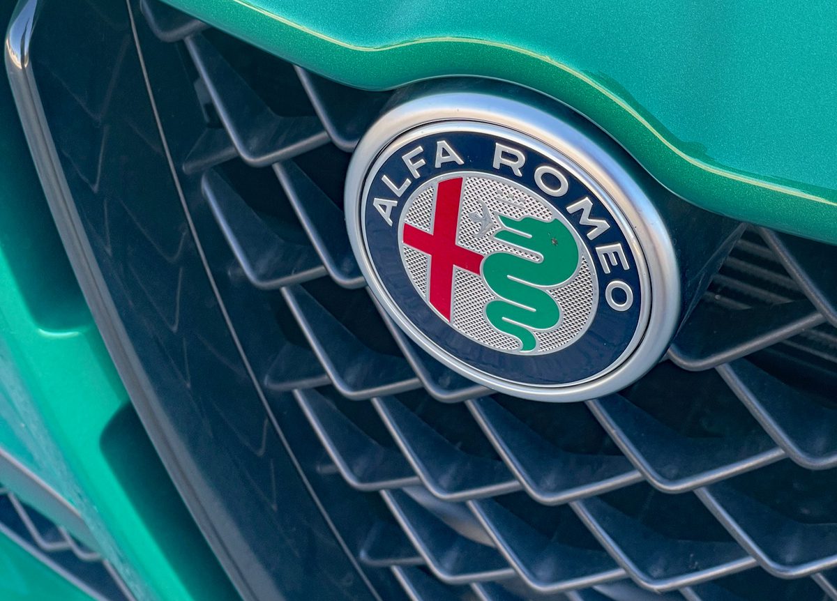 2024 Alfa Romeo Stelvio Quadrifoglio: 5 Cool Things (Review with Prices and Specs)